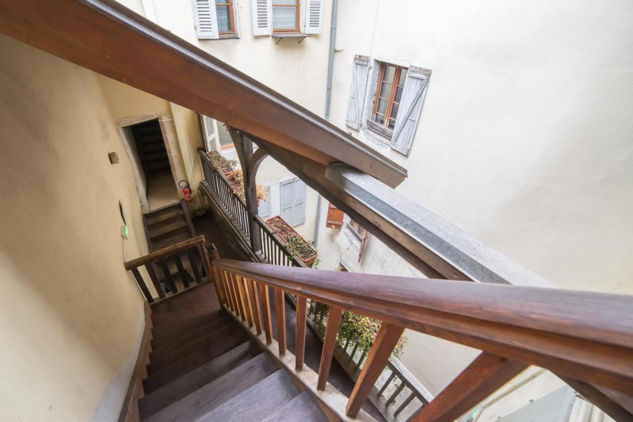 Appartements Atypiques Centre Ville Annecy Luaran gambar